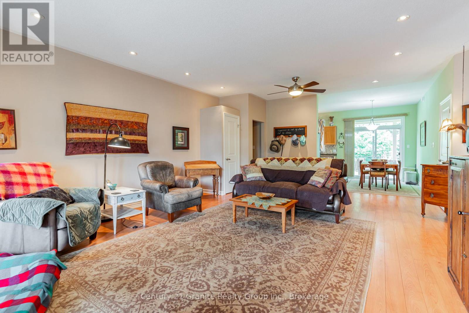 21 Windover Drive, Minden Hills, Ontario  K0M 2K0 - Photo 9 - X12246728