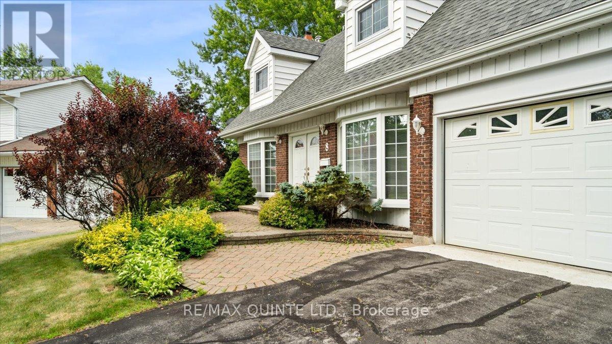 Property at 8 ENID COURT image 1