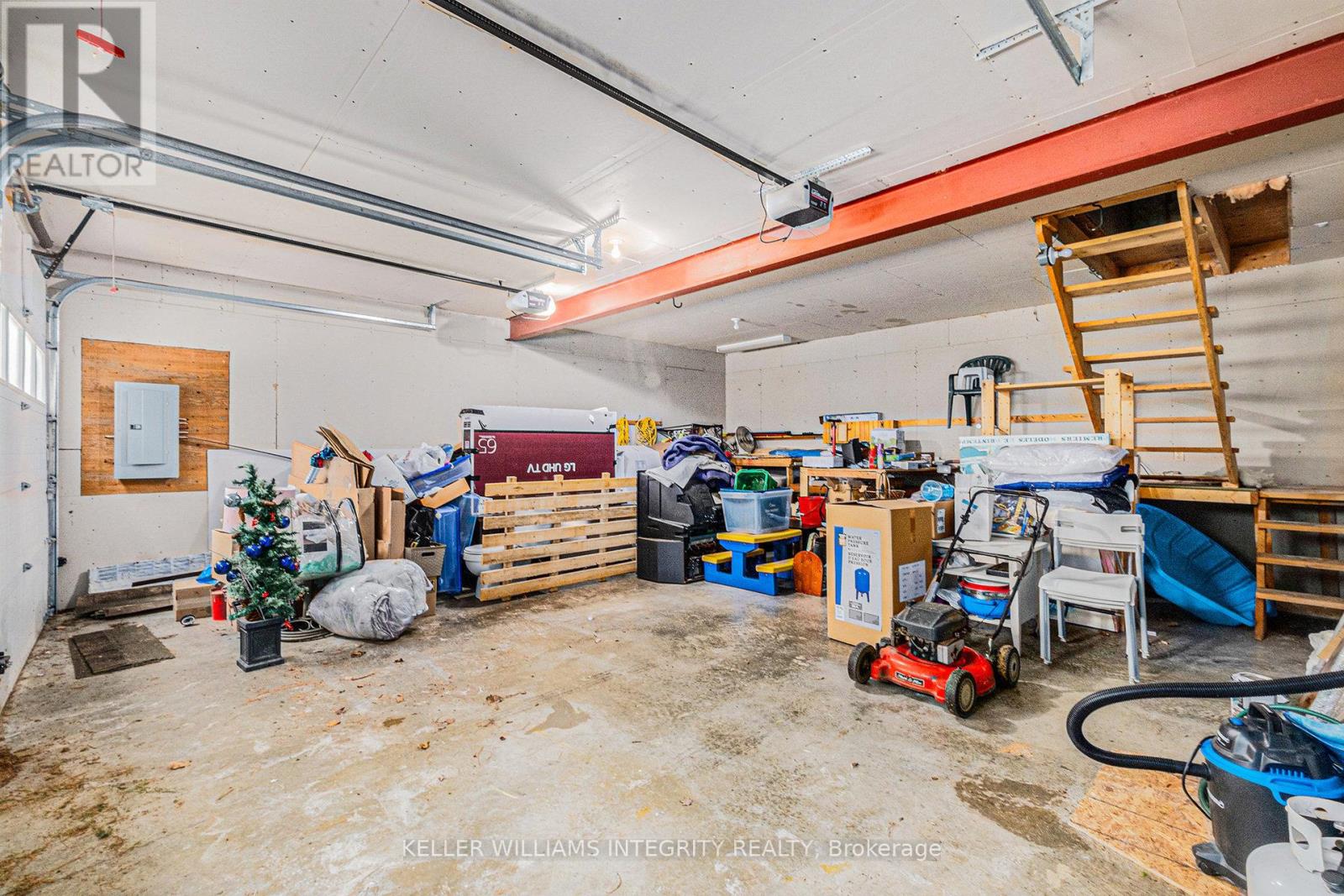 821 Hawkins Road, Tay Valley, Ontario K7H 3C9 - Photo 16 - X12246713