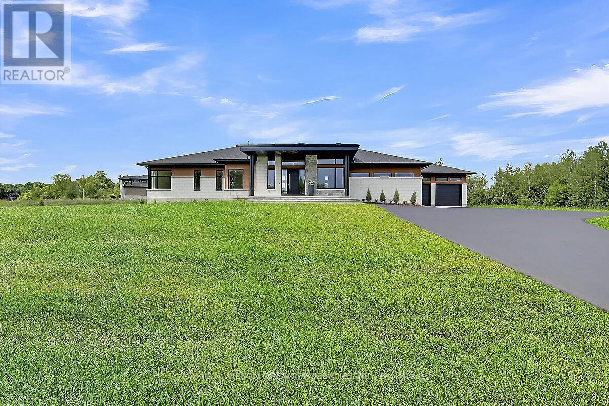 Property at 1070 GREEN JACKET CRESCENT image 1