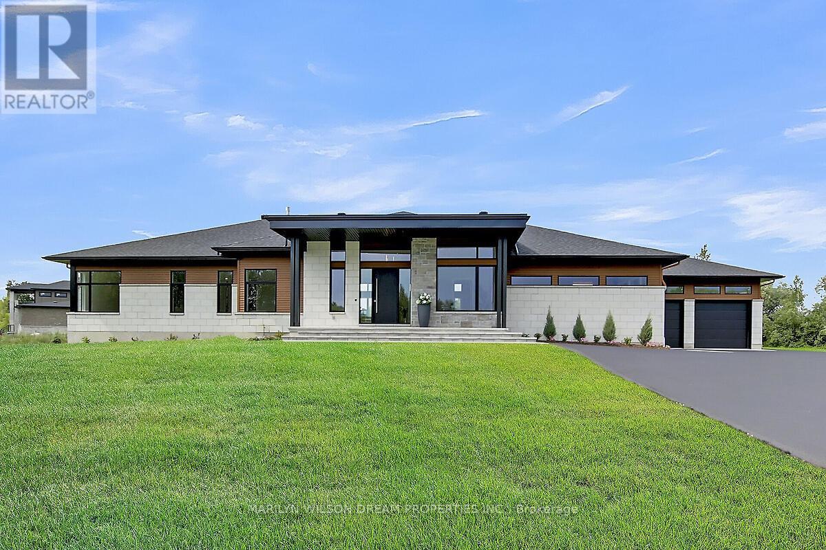 Property at 1070 GREEN JACKET CRESCENT image 3