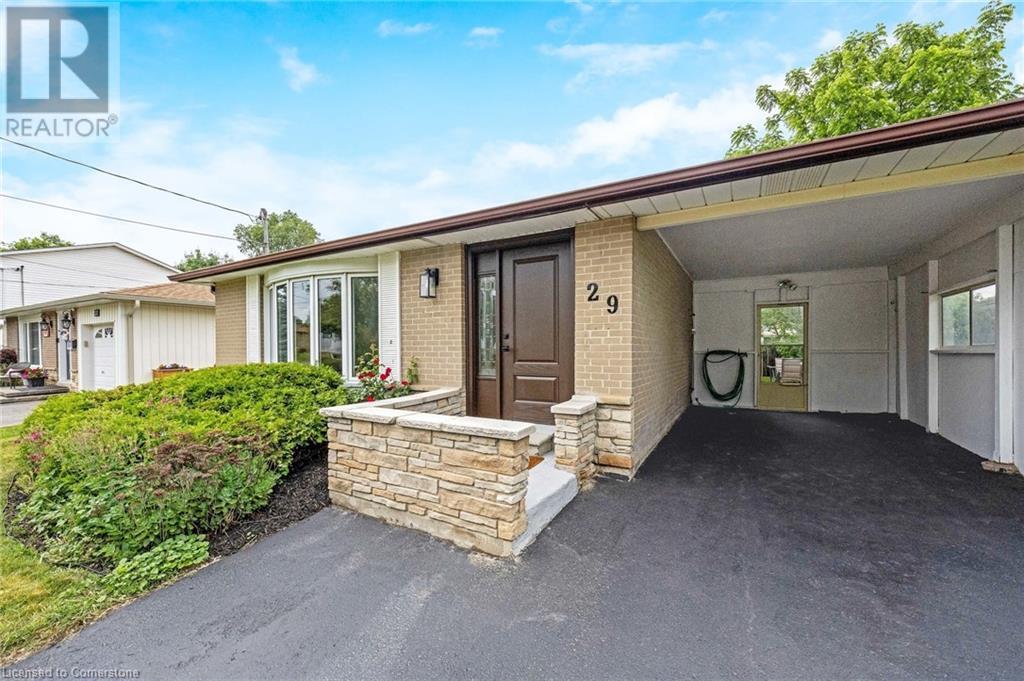Property at 29 IRWIN Crescent image 5