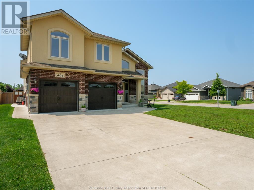 Property at 405 BROWN CRESCENT image 2