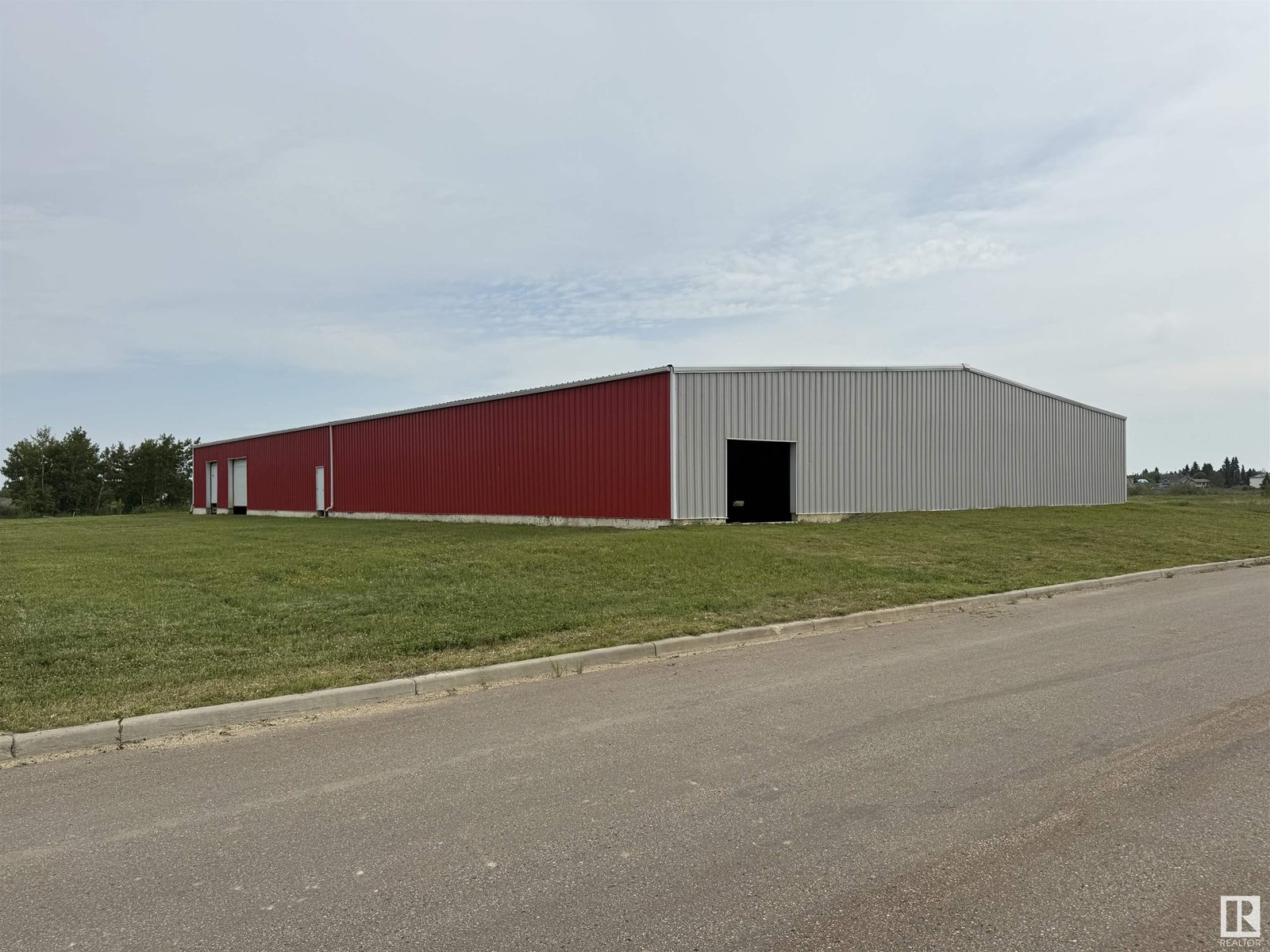 5120 50 Av, Tofield, Alberta  T0B 4J0 - Photo 2 - E4444394