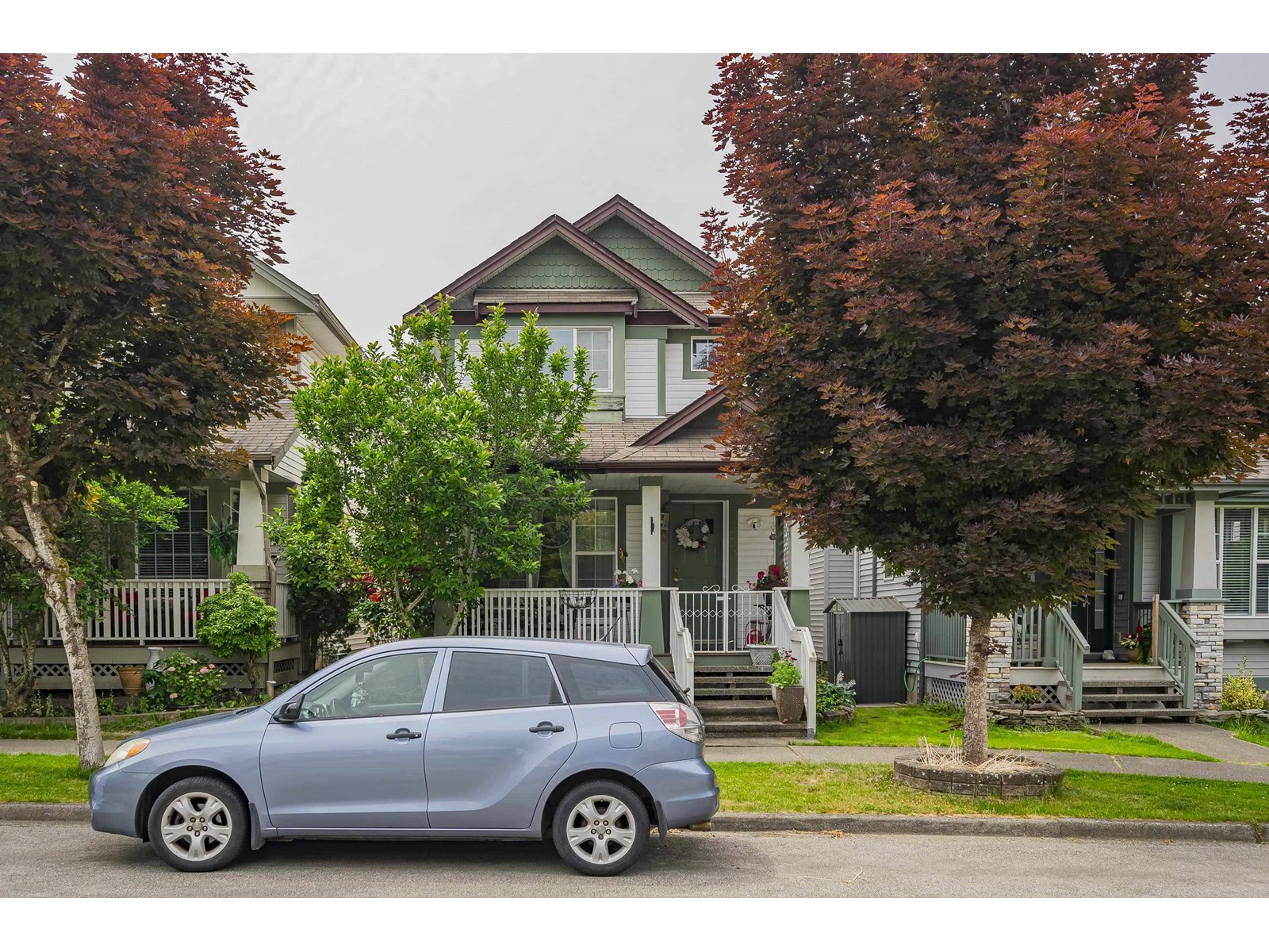 Property at 6663 184A STREET image 2