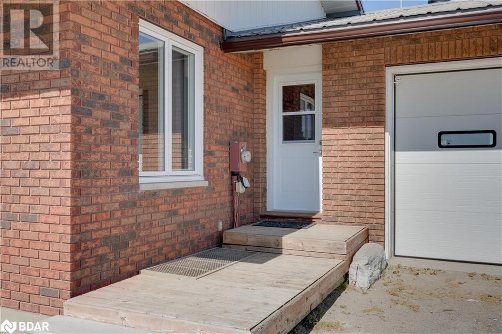 Property at 558 LINE 1 S image 4