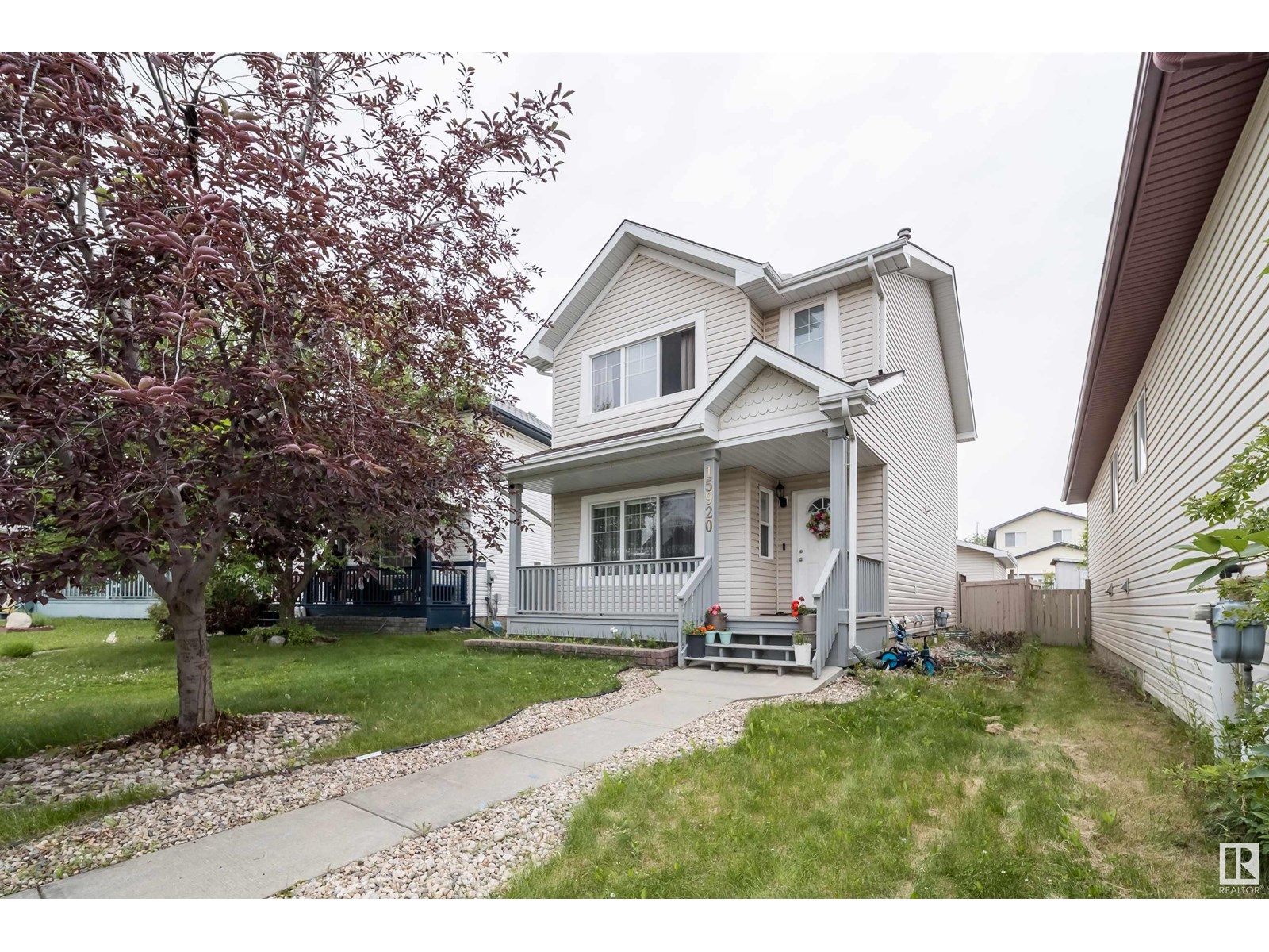 Property at 15920 38 ST NW image 1