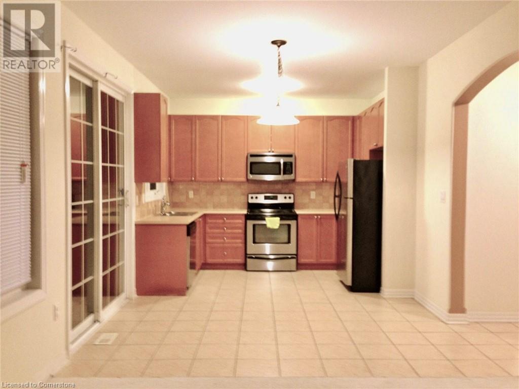 Property at 148 MONTREAL Circle image 5