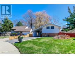 9 LADYSBRIDGE DRIVE, Toronto, Ontario