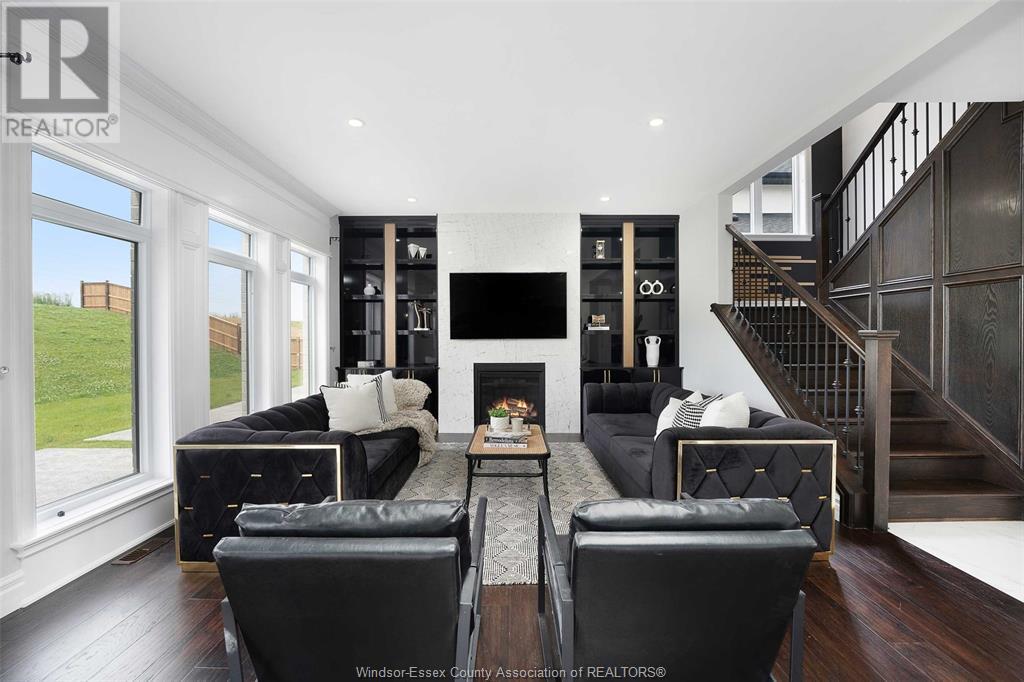 Property at 1271 CAMPANA CRESCENT image 4