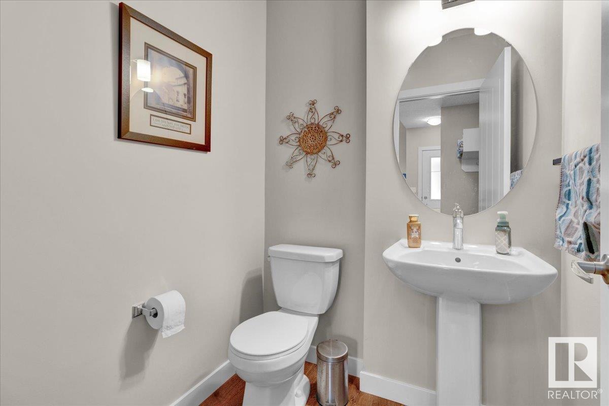 Property at 6612 48 AV image 4