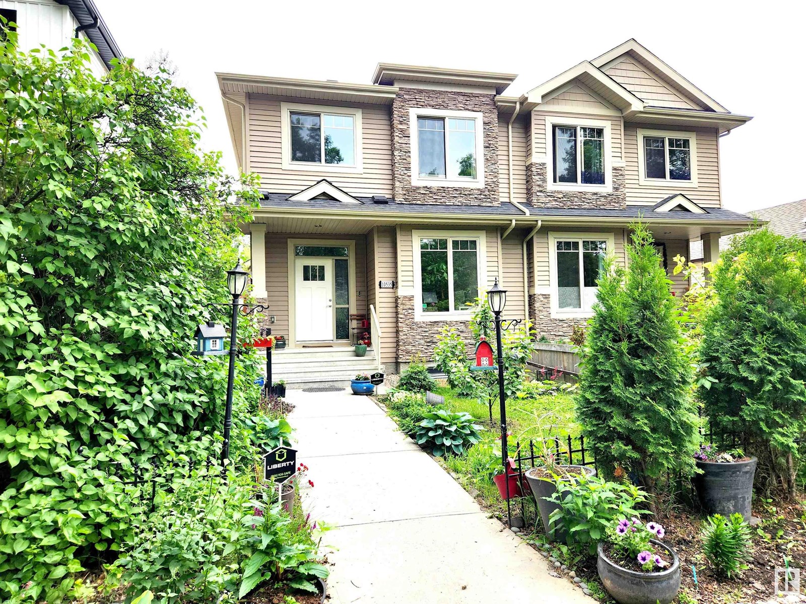 Property at 10535 67 AV NW image 2