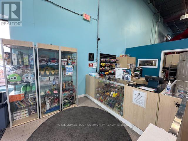 B - 11 Kodiak Crescent, Toronto, Ontario  M3J 3E5 - Photo 4 - W12246714