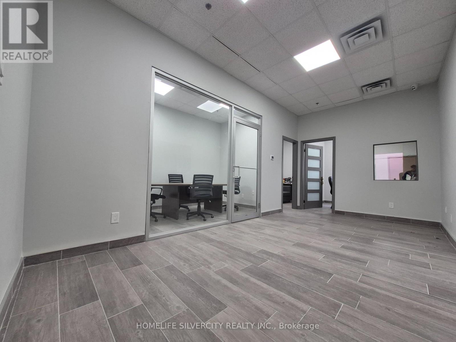 218 - 20 Maritime Ontario Boulevard, Brampton, Ontario  L6S 0E7 - Photo 5 - W12246741
