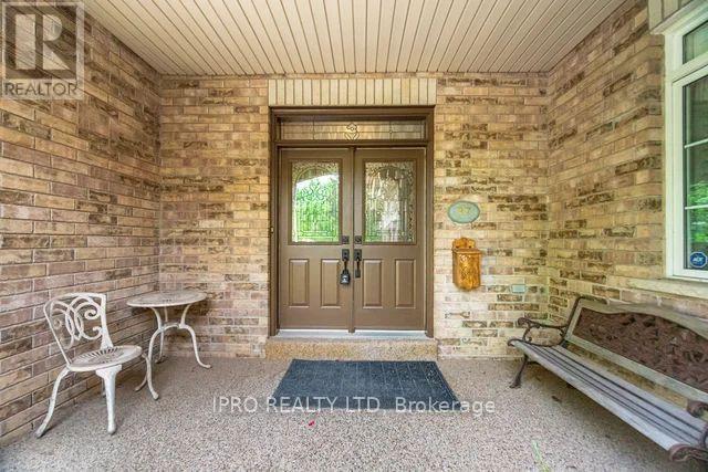 Property at 37 LINKS LANE image 4
