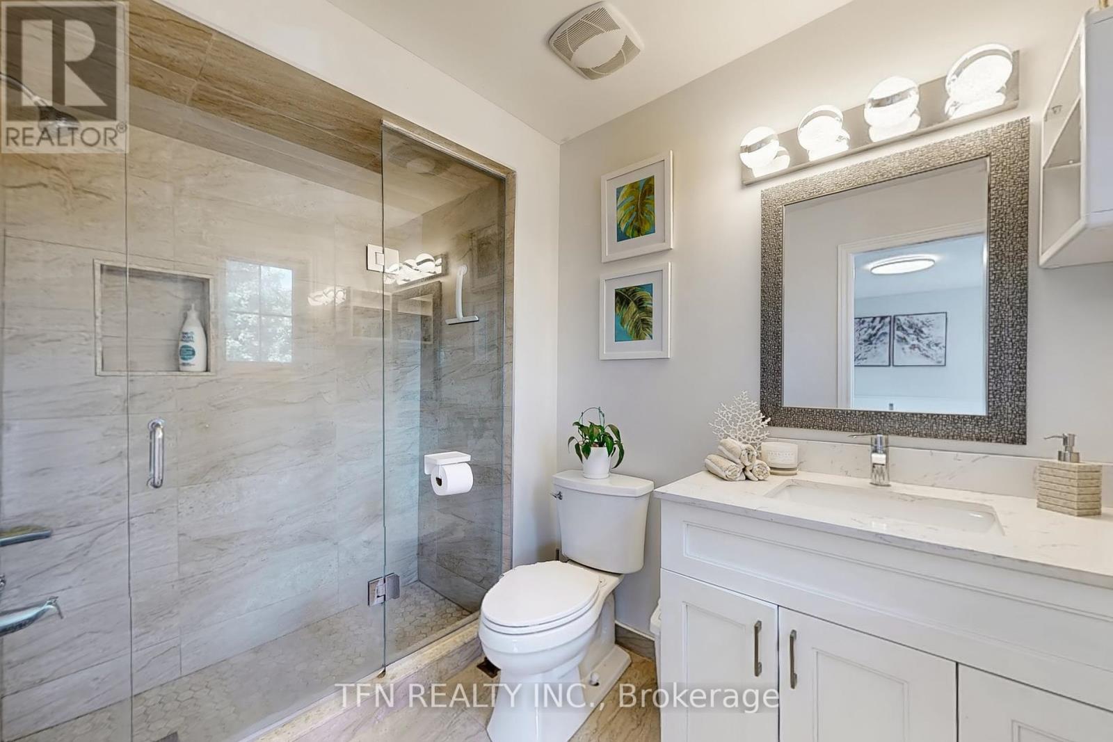 851 Clemens Crescent, Mississauga, Ontario  L5V 2S8 - Photo 22 - W12246834