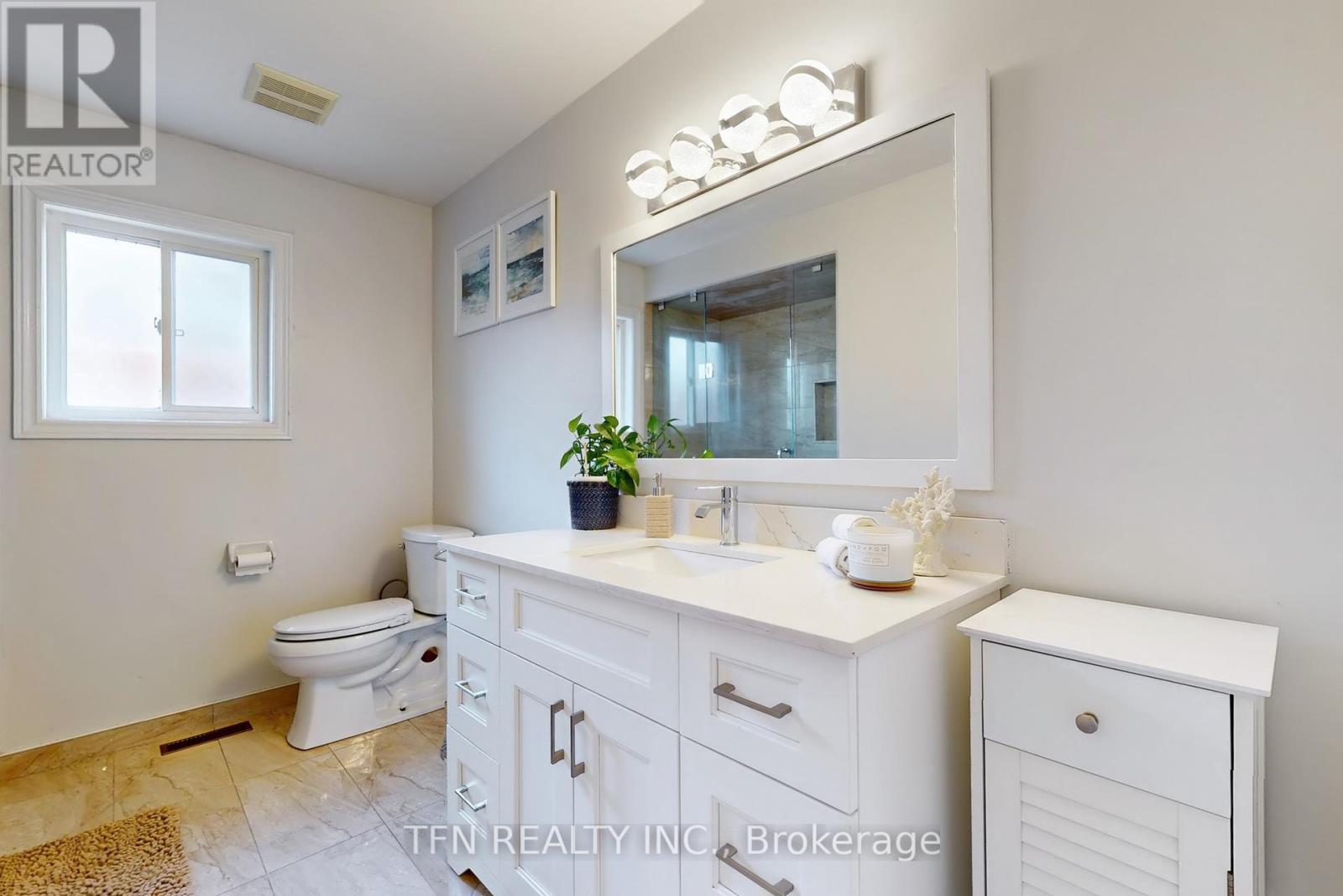 851 Clemens Crescent, Mississauga, Ontario  L5V 2S8 - Photo 28 - W12246834