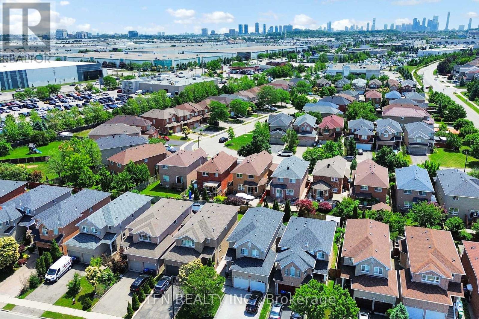 851 Clemens Crescent, Mississauga, Ontario  L5V 2S8 - Photo 50 - W12246834