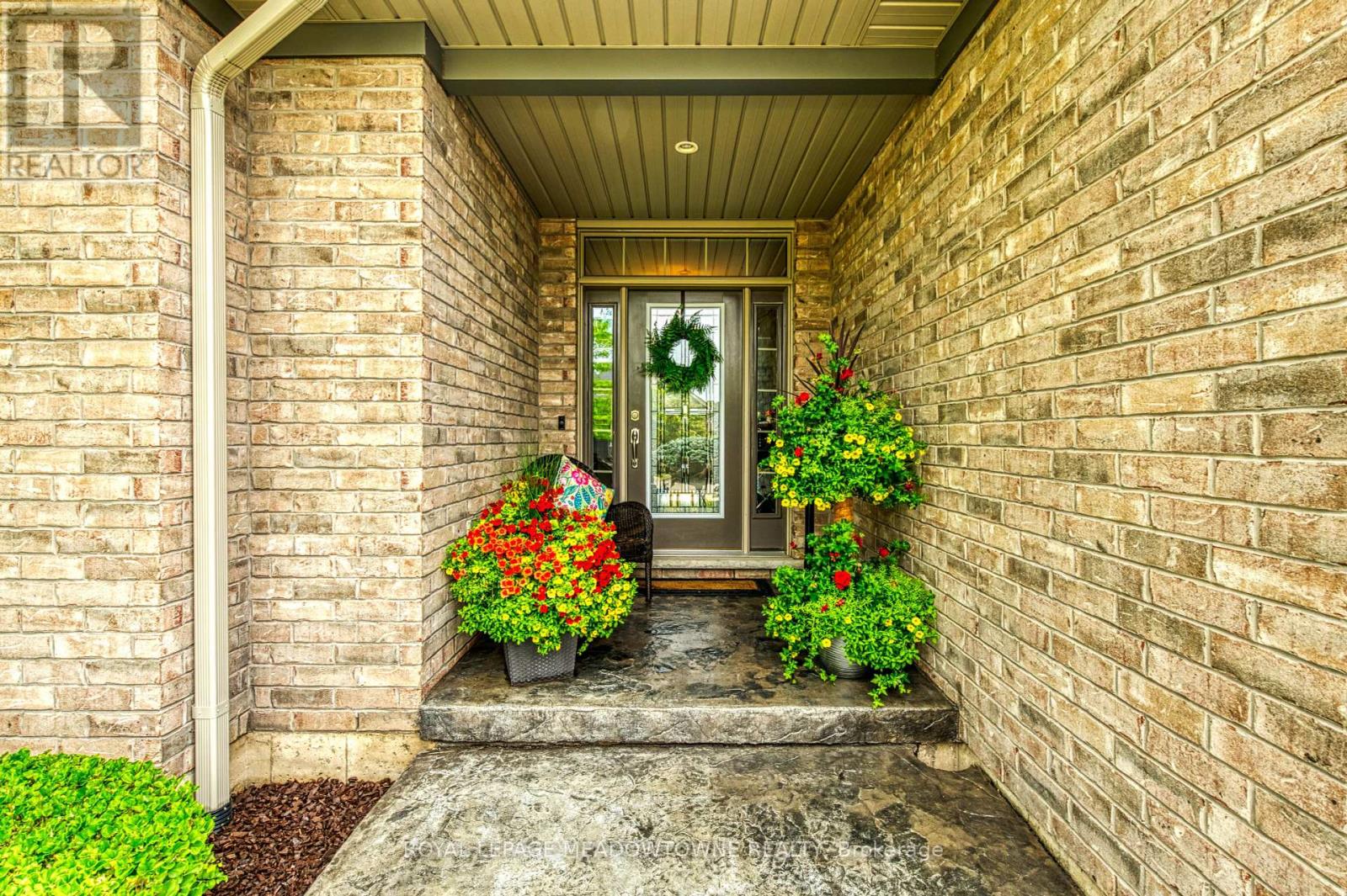 Property at 308 CREEKSIDE DRIVE image 4