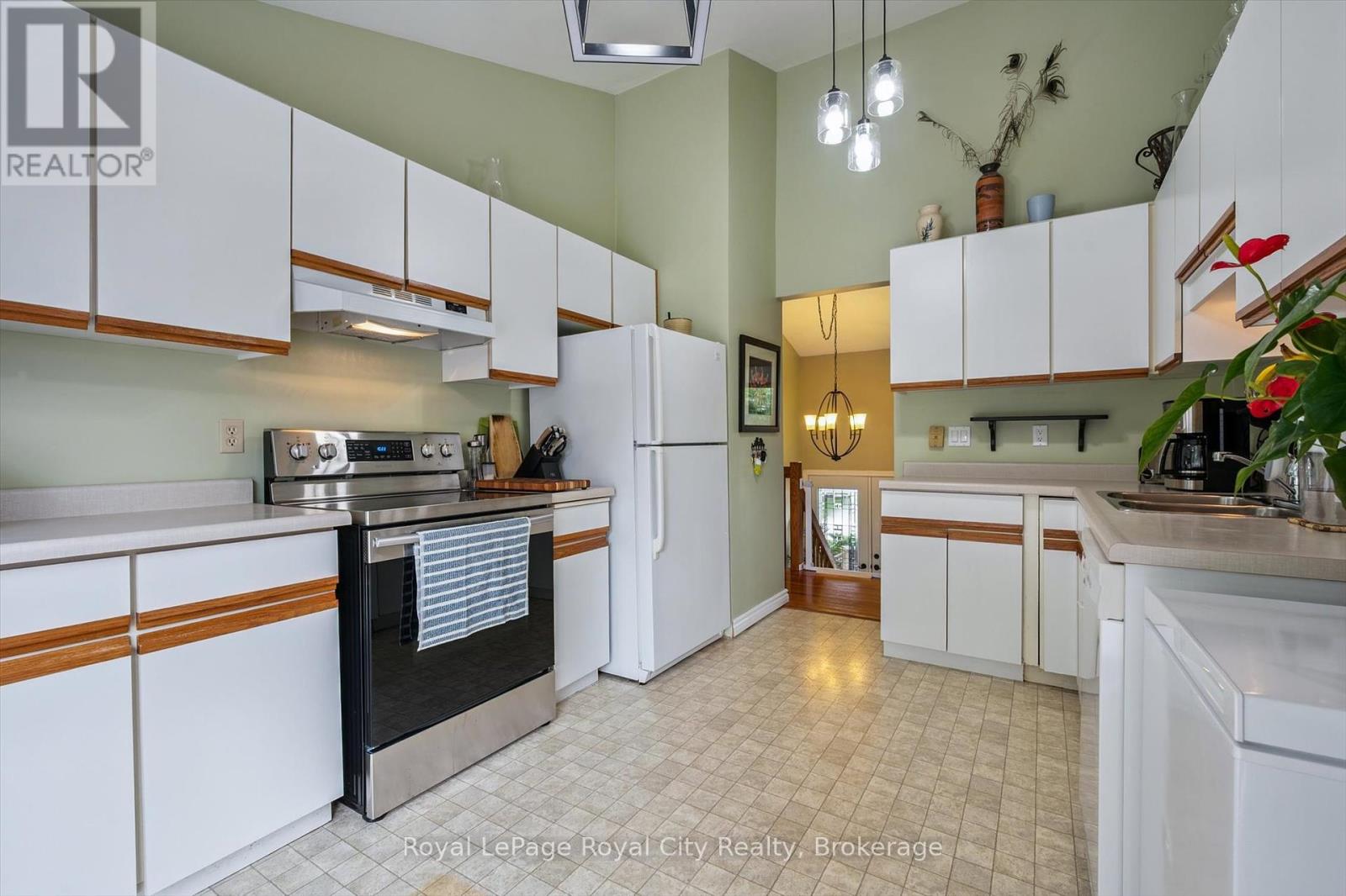 9 Dunhill Crescent, Guelph, Ontario  N1H 8A3 - Photo 14 - X12246901