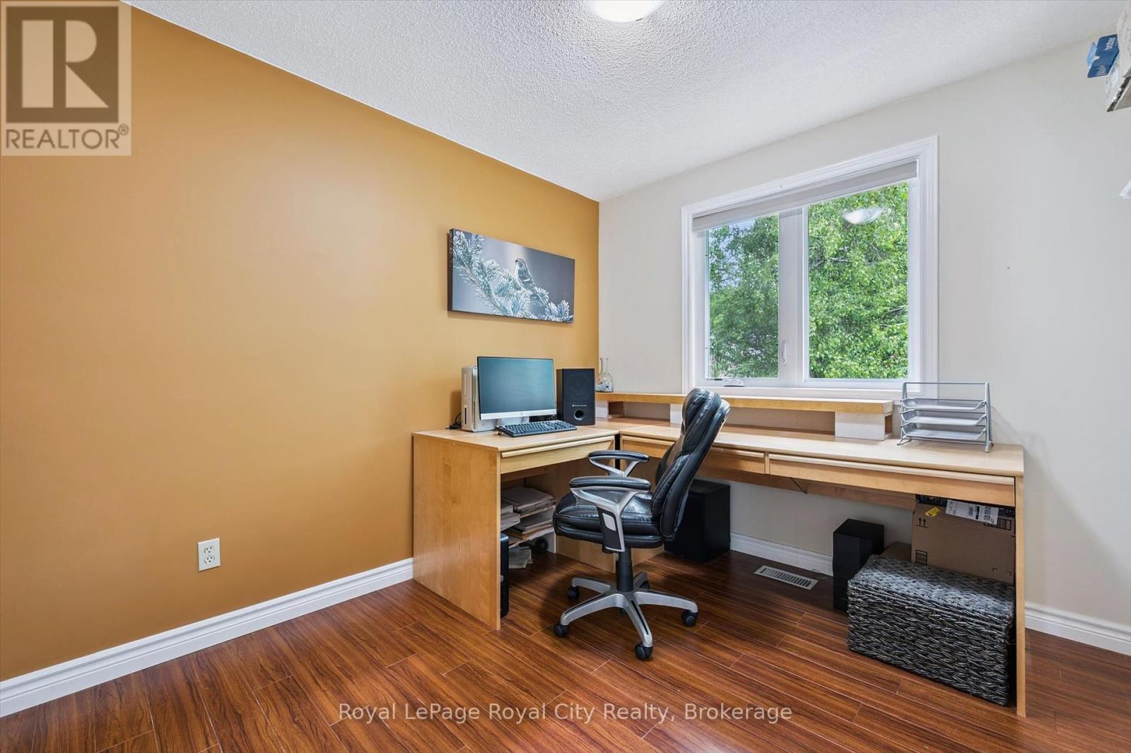 9 Dunhill Crescent, Guelph, Ontario  N1H 8A3 - Photo 21 - X12246901