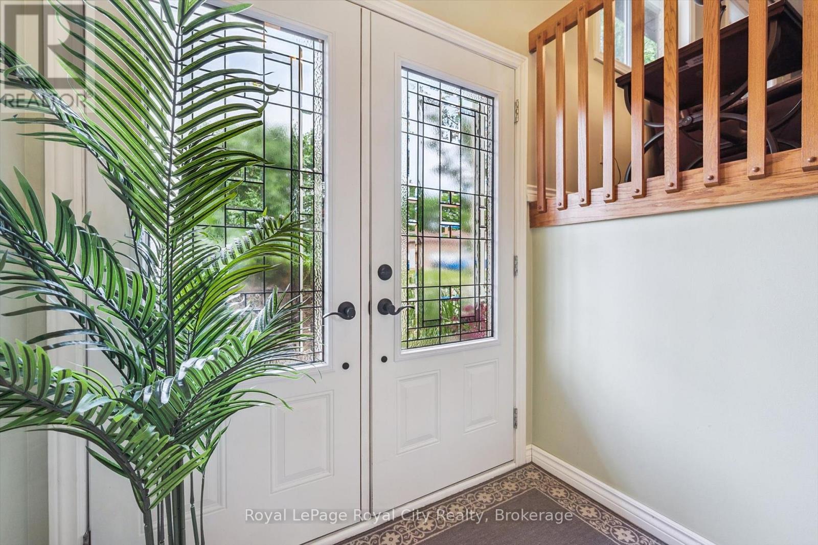 Property at 9 DUNHILL CRESCENT image 4