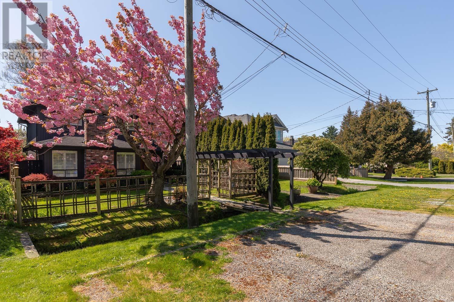 Property at 3640 RICHMOND STREET image 4