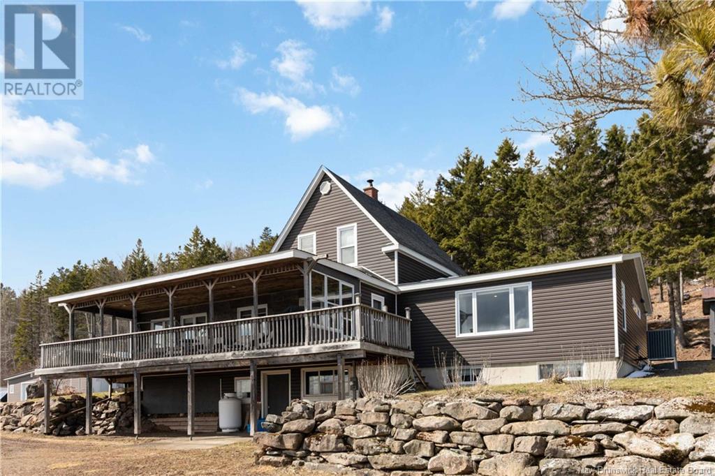 Property at 651 Front Mountain Road image 4