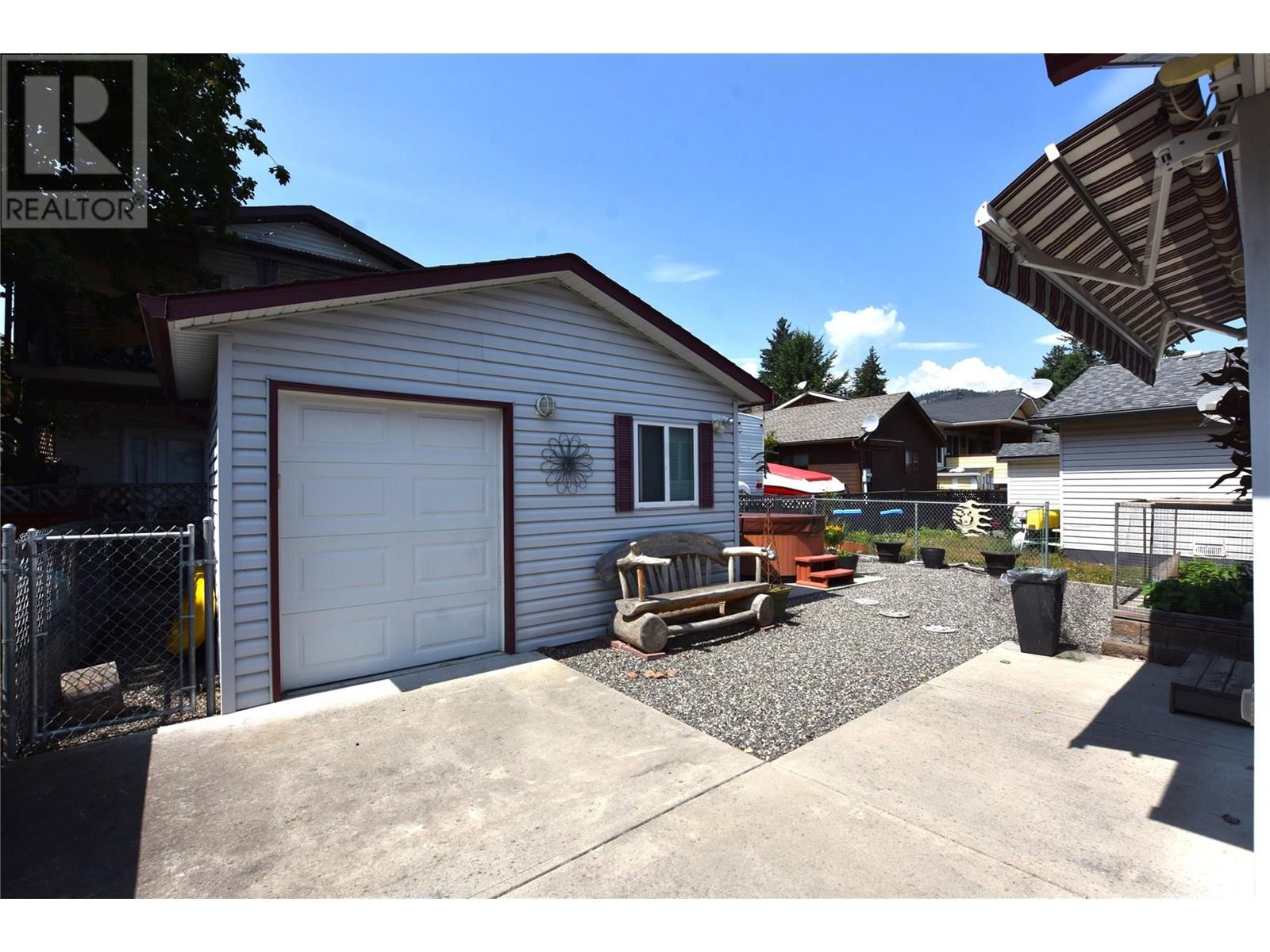 39 Lakeshore Drive, Vernon, British Columbia  V1H 2A1 - Photo 37 - 10353684