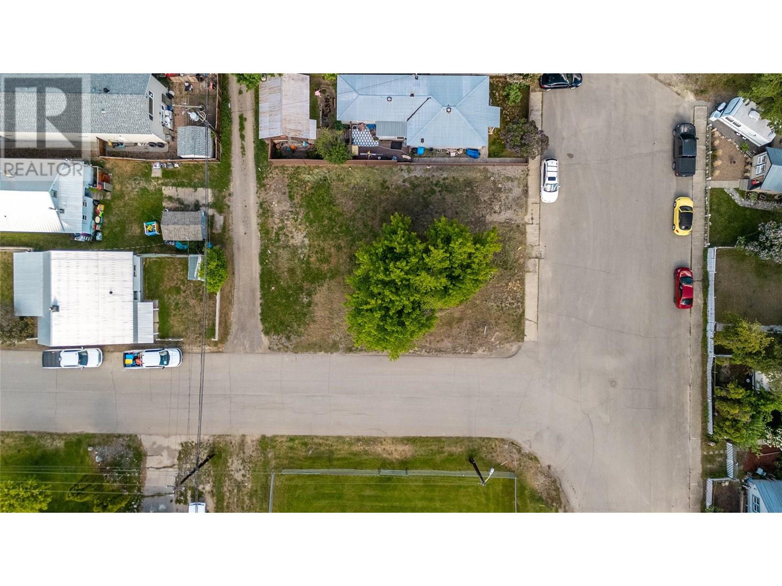 211 Allison Avenue, Princeton, British Columbia  V0X 1W0 - Photo 2 - 10343531