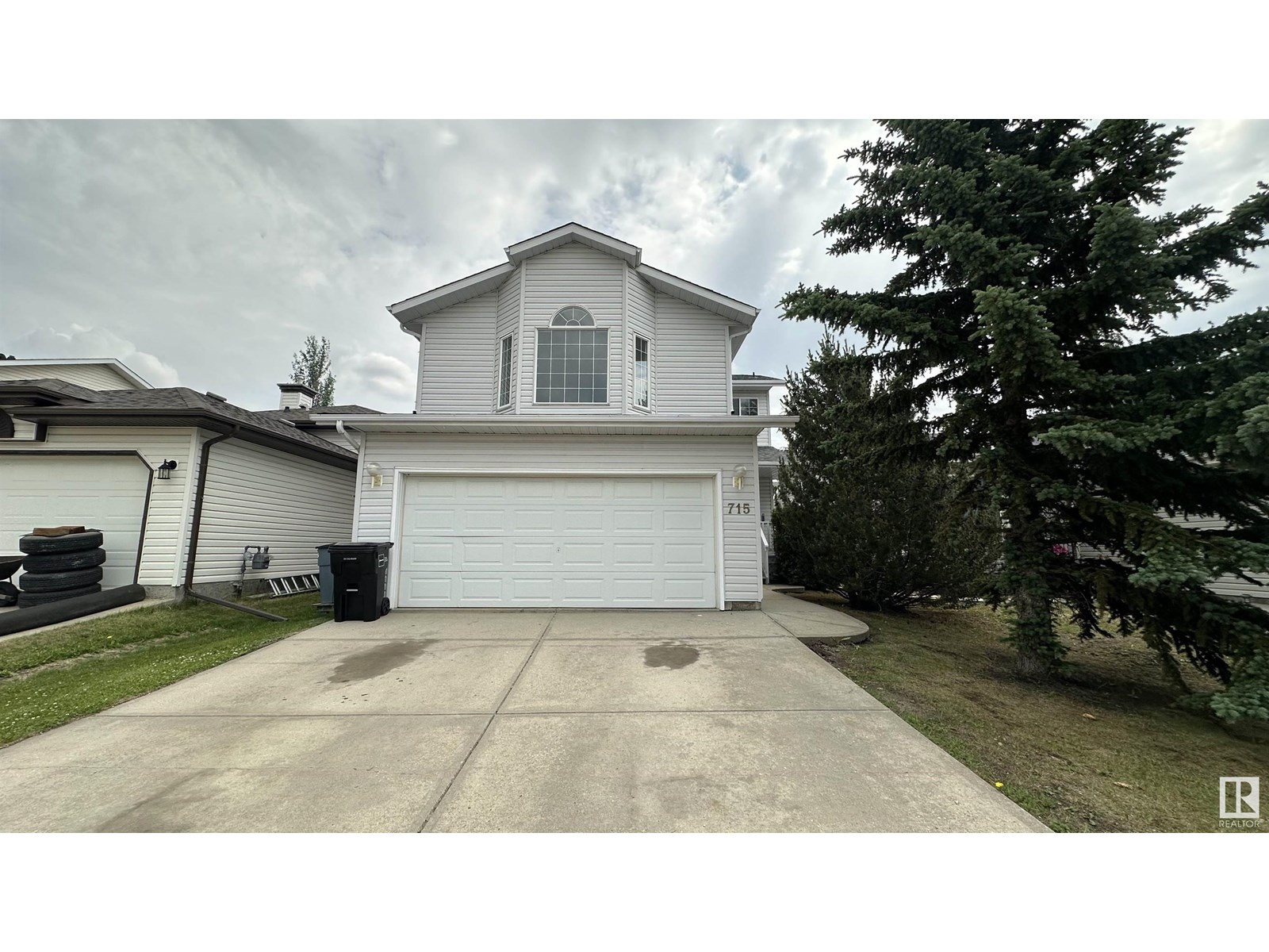 Property at 715 BALFOUR CL NW image 1