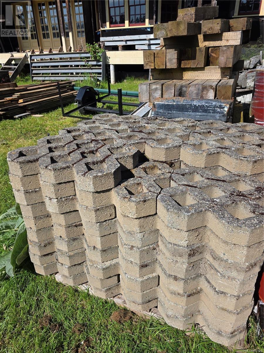 4505 Bedwell Harbour Rd, Pender Island, British Columbia  V0N 2M1 - Photo 74 - 997426