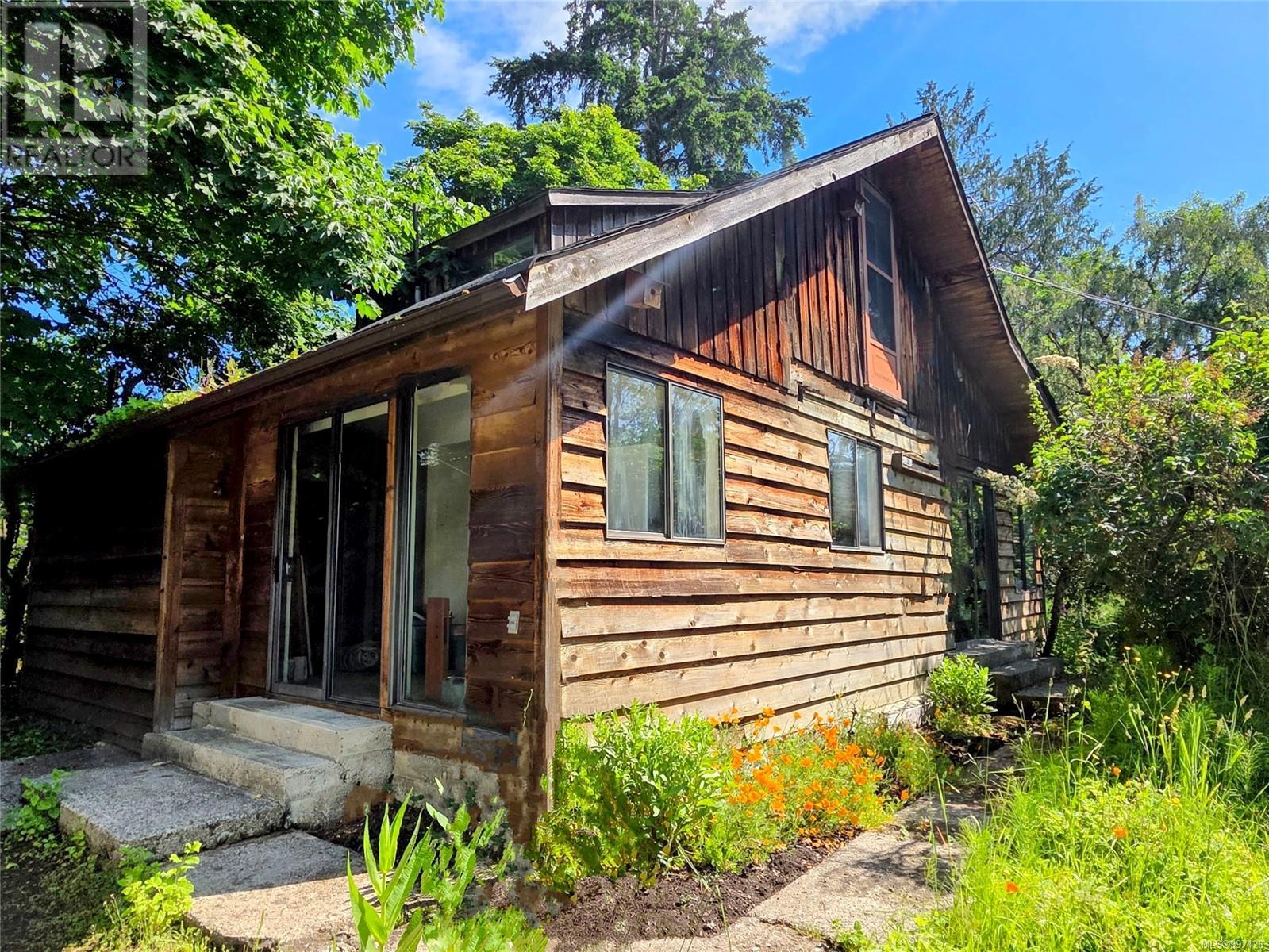 4505 Bedwell Harbour Rd, Pender Island, British Columbia