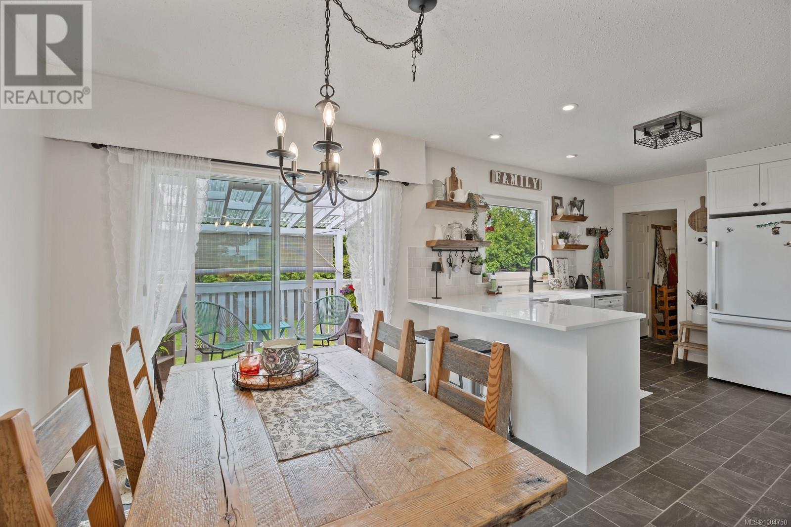 275 Centennial Dr, Courtenay, British Columbia  V9N 5R6 - Photo 6 - 1004750