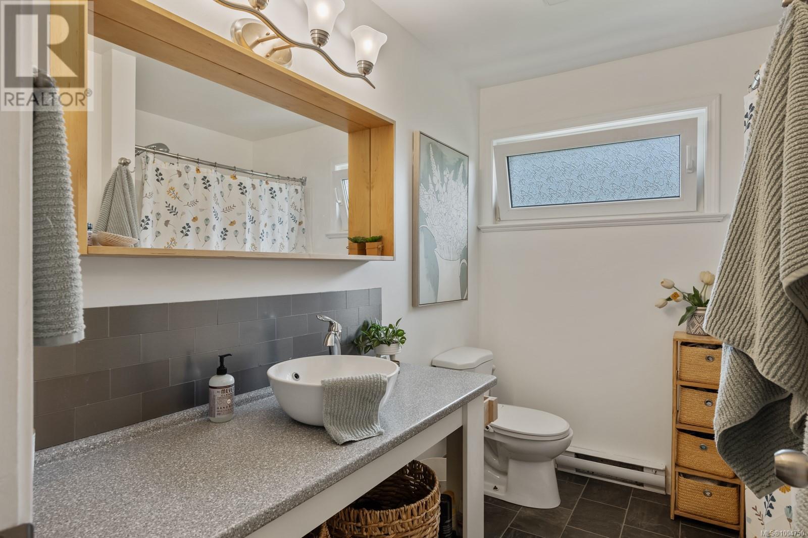 275 Centennial Dr, Courtenay, British Columbia  V9N 5R6 - Photo 16 - 1004750