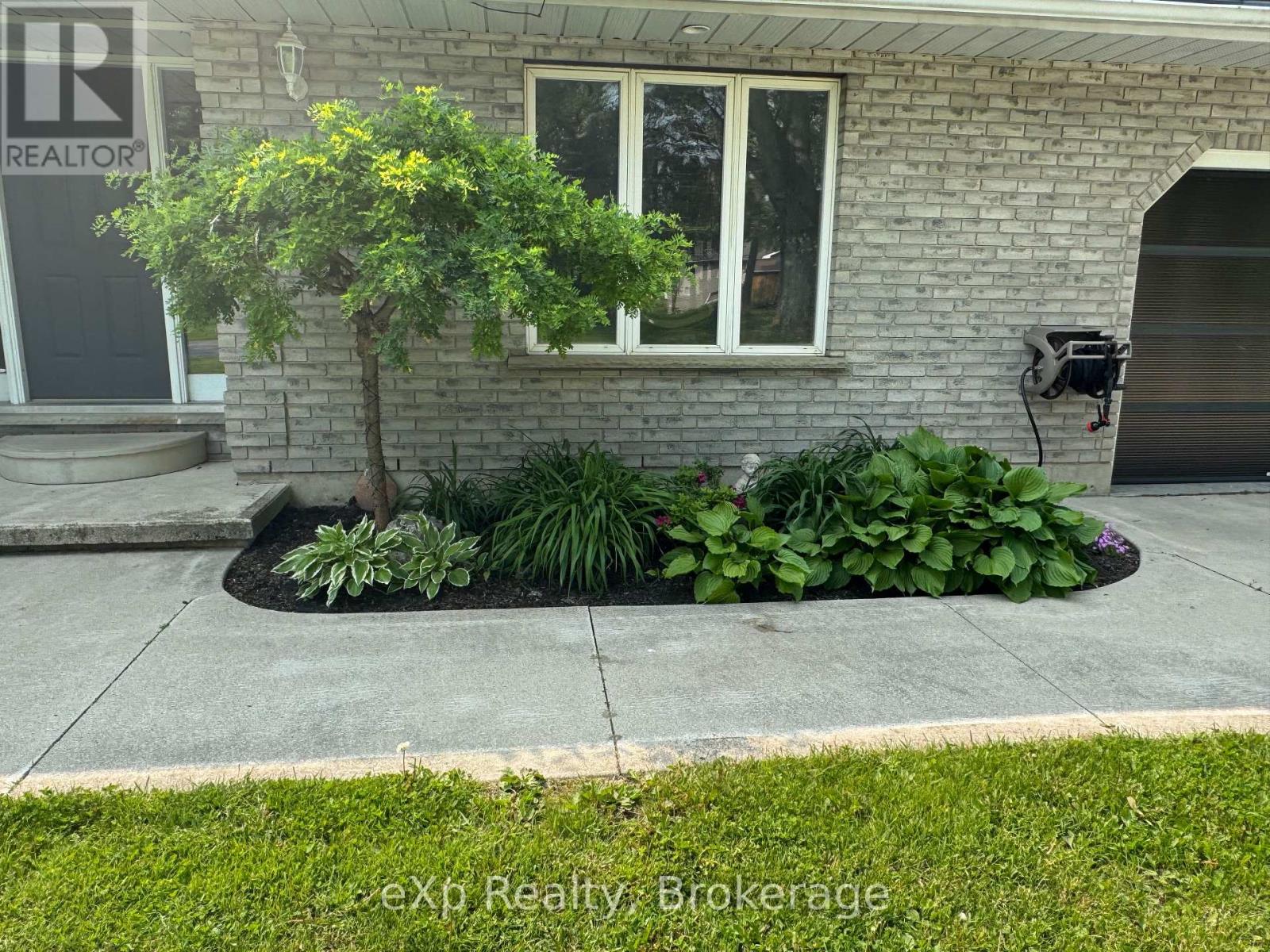 953 Greenock-Brant Line, Brockton, Ontario  N0G 1J0 - Photo 8 - X11987789