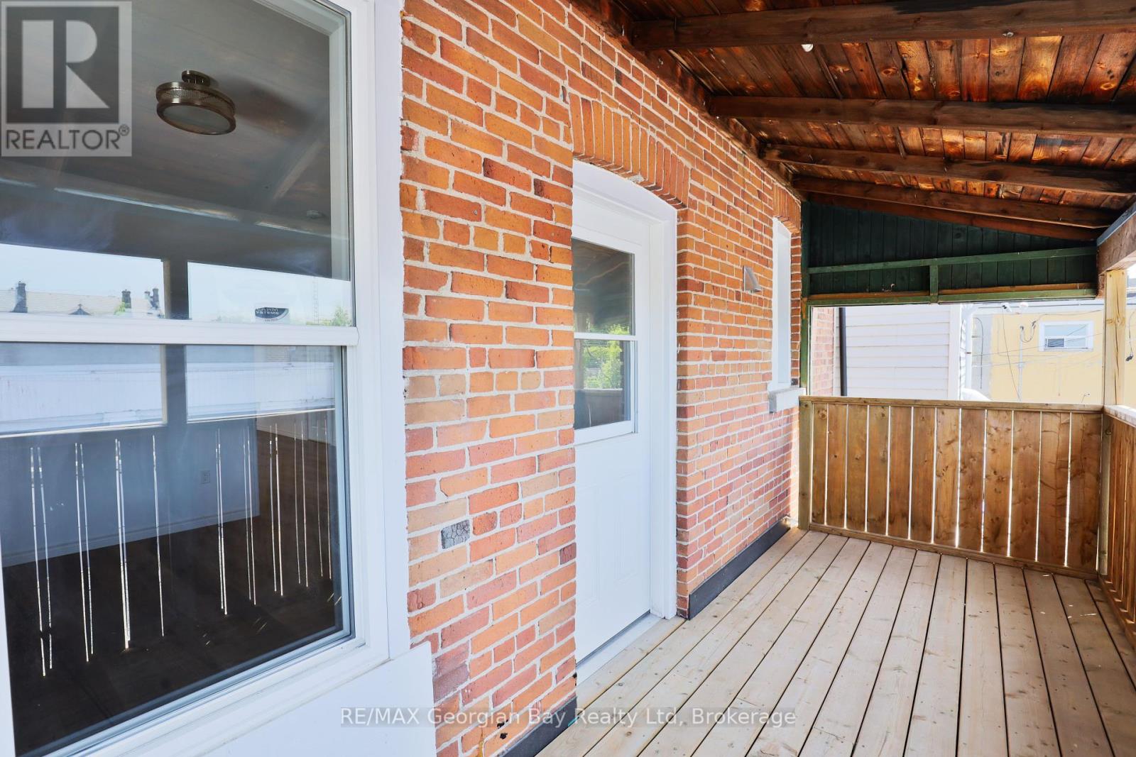 98 Main Street, Penetanguishene, Ontario  L9M 1T5 - Photo 26 - S12247082
