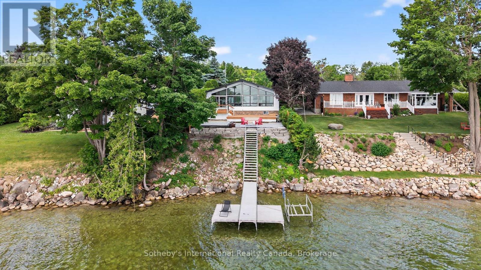 Property at 211 MOON POINT DRIVE image 1