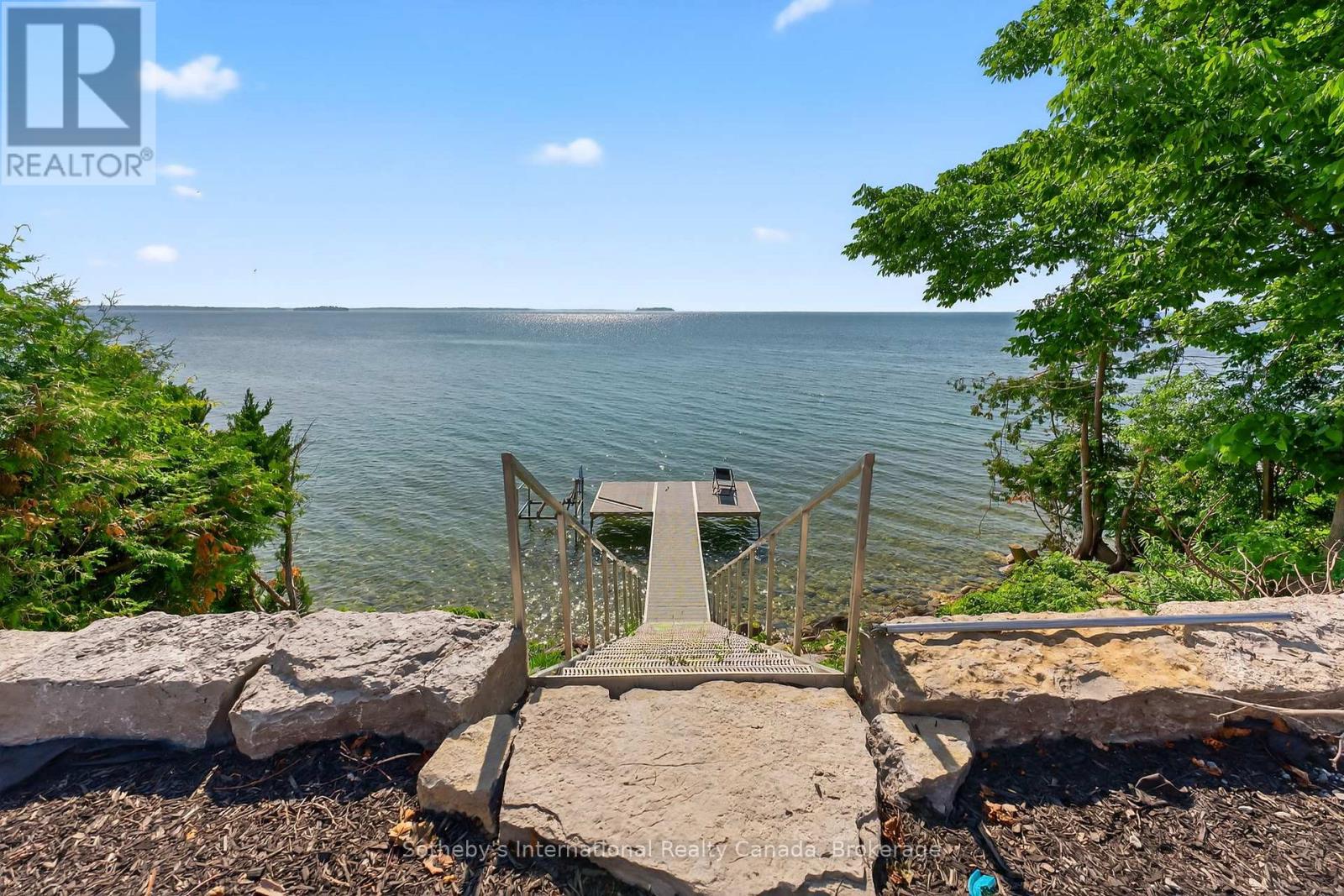 211 Moon Point Drive, Oro-Medonte, Ontario  L3V 6H1 - Photo 24 - S12247176