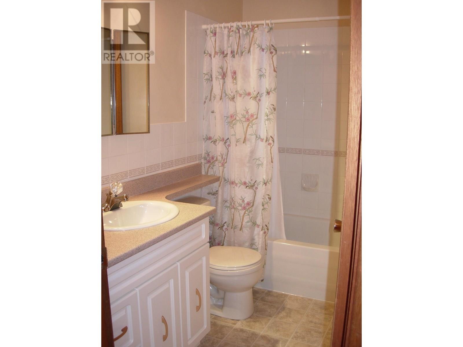 5411 W 54 Avenue, Fort Nelson, British Columbia  V0C 1R0 - Photo 20 - R3020146