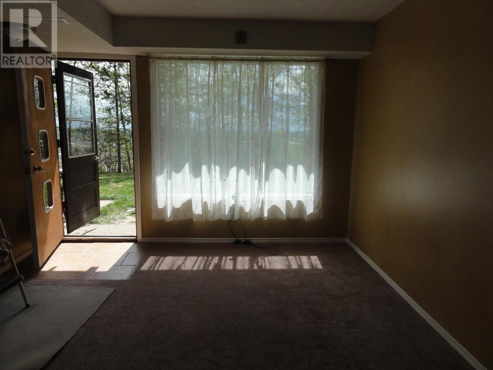 5411 W 54 Avenue, Fort Nelson, British Columbia  V0C 1R0 - Photo 21 - R3020146