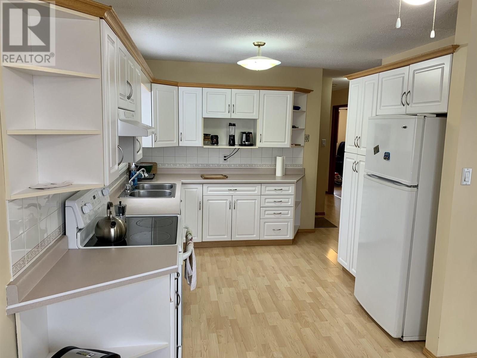 5411 W 54 Avenue, Fort Nelson, British Columbia  V0C 1R0 - Photo 2 - R3020146