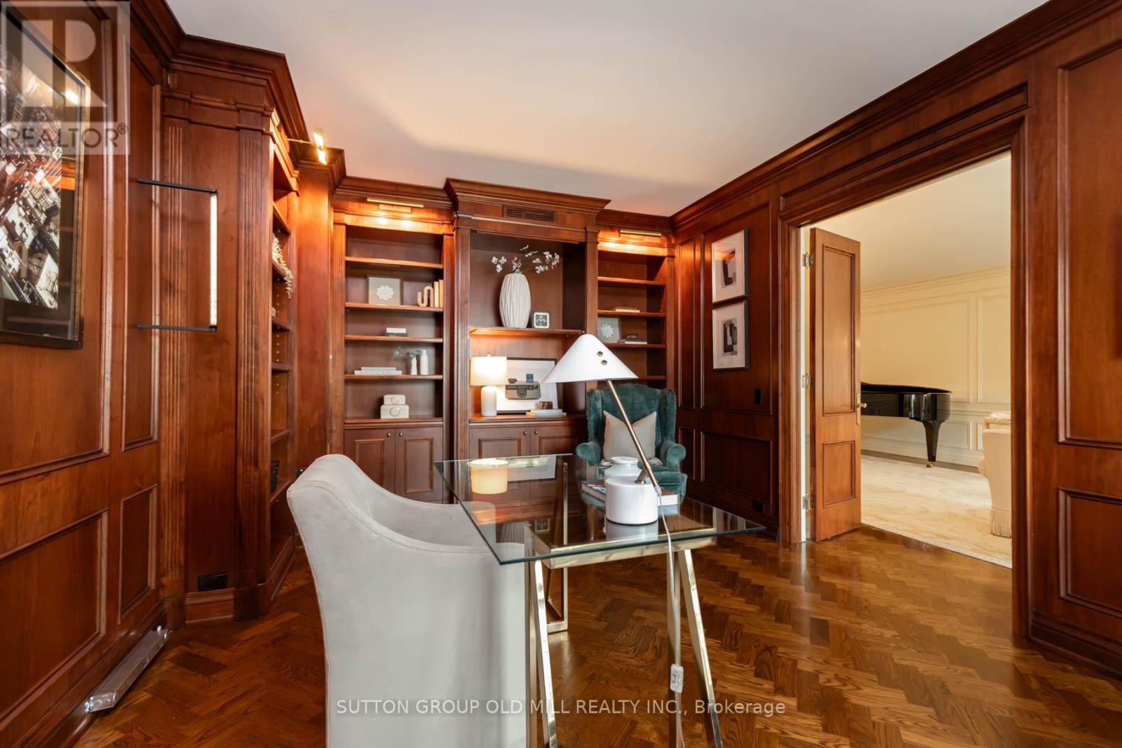 700 - 38 Avenue Road, Toronto, Ontario  M5R 2G2 - Photo 11 - C12210832