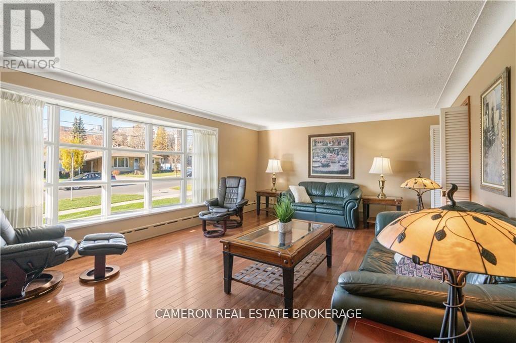 Property at 764 GUY STREET image 4
