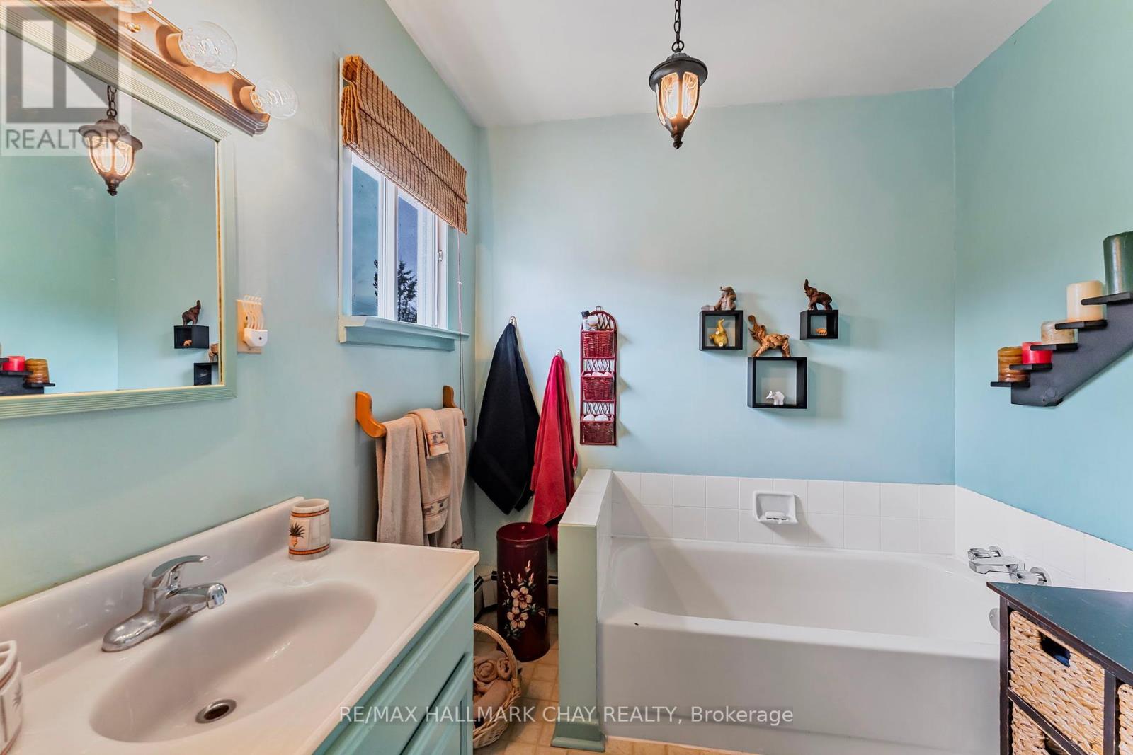 2617 Leonard Street, Innisfil, Ontario  L9S 3V3 - Photo 24 - N12156947