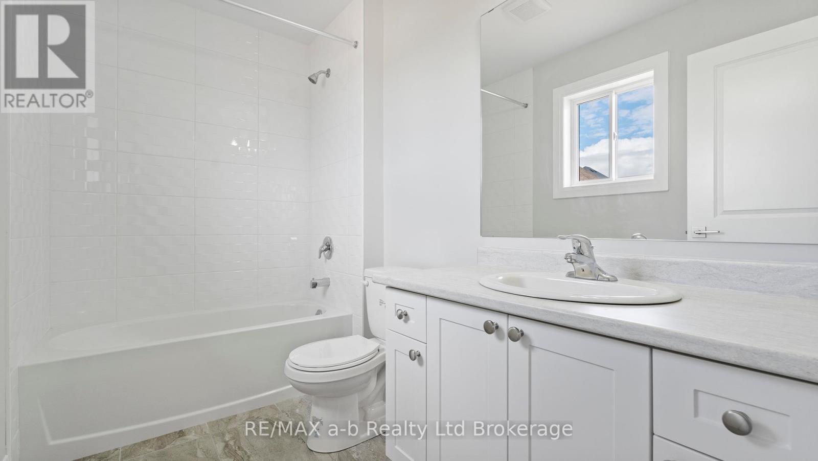 70 Cayley Street, Norwich, Ontario  N0J 1P0 - Photo 17 - X12247166