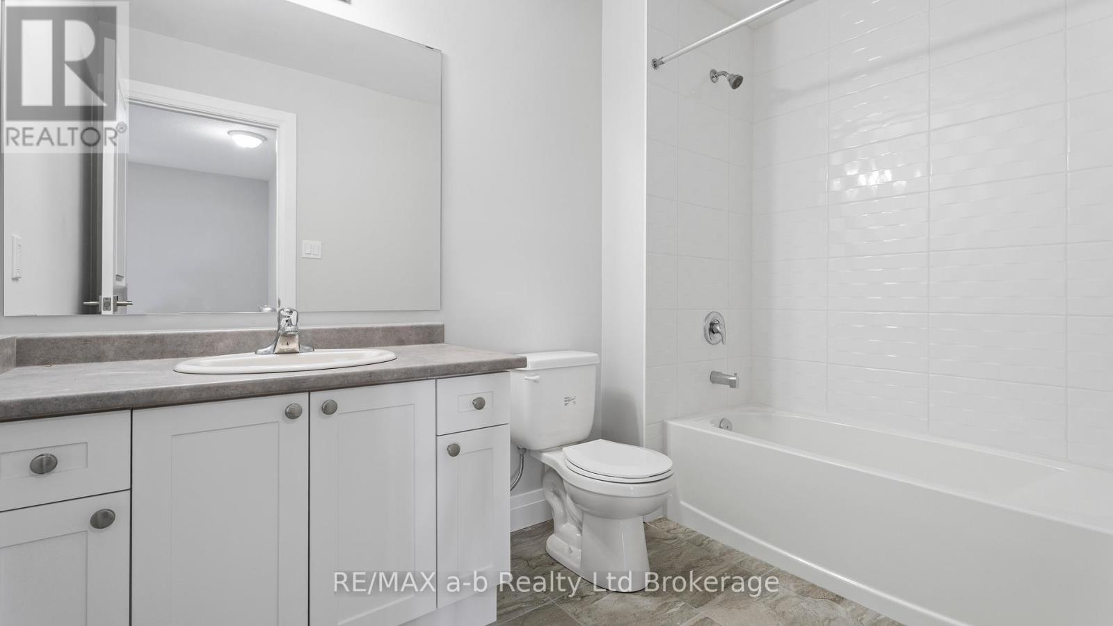 70 Cayley Street, Norwich, Ontario  N0J 1P0 - Photo 18 - X12247166