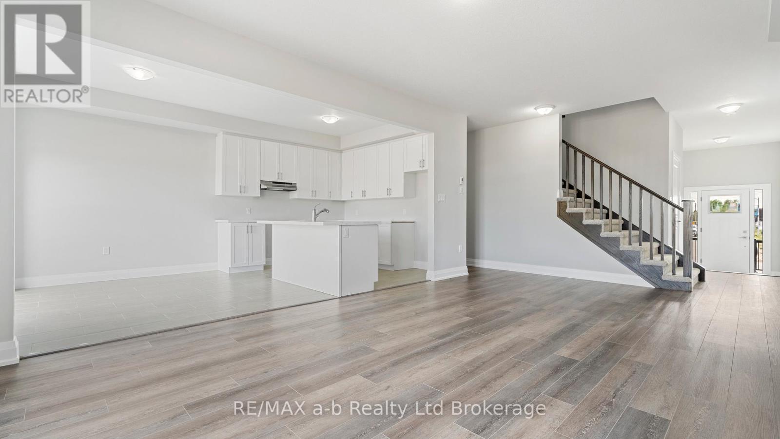 70 Cayley Street, Norwich, Ontario  N0J 1P0 - Photo 6 - X12247166