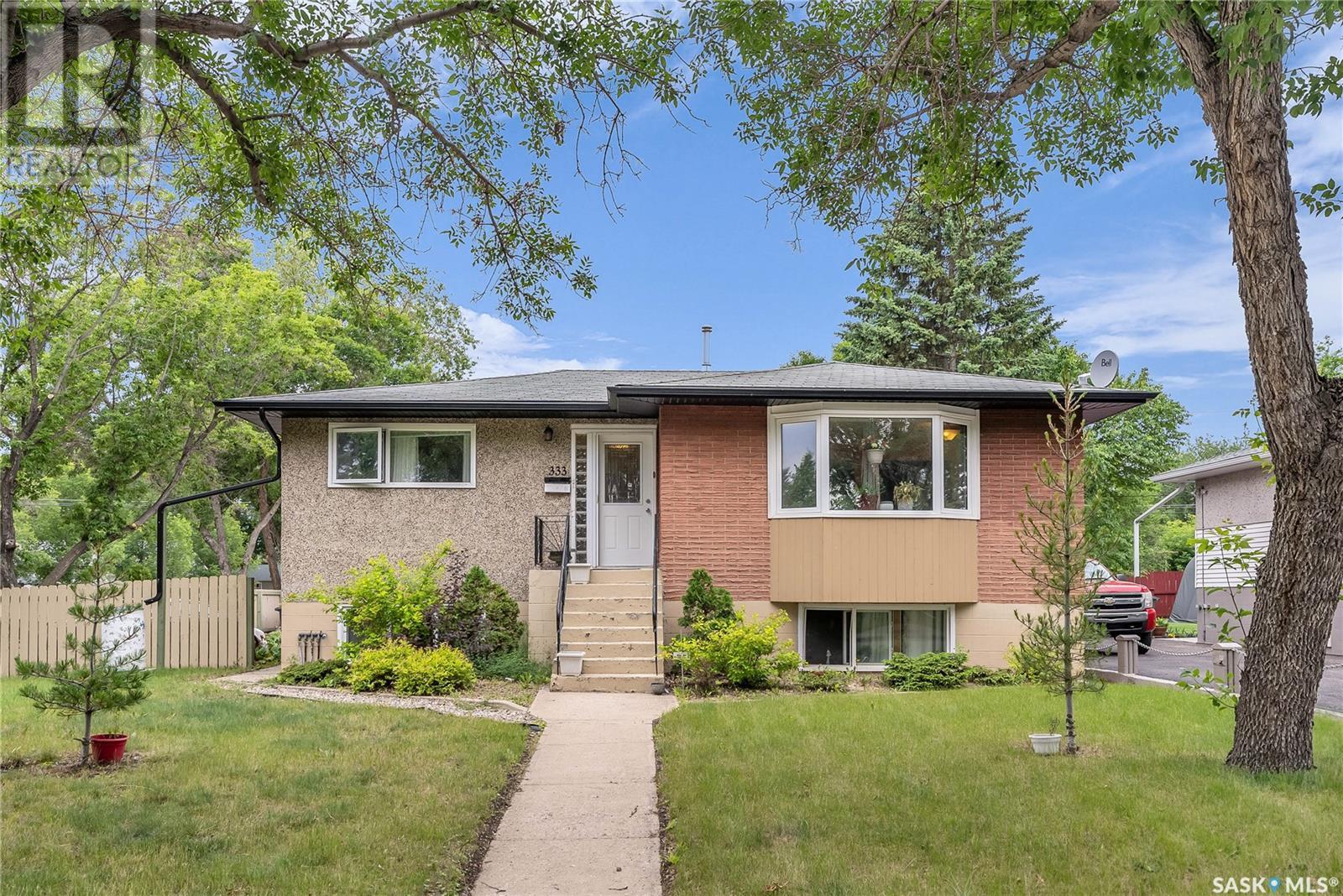 Property at 333 Ottawa AVENUE S image 2