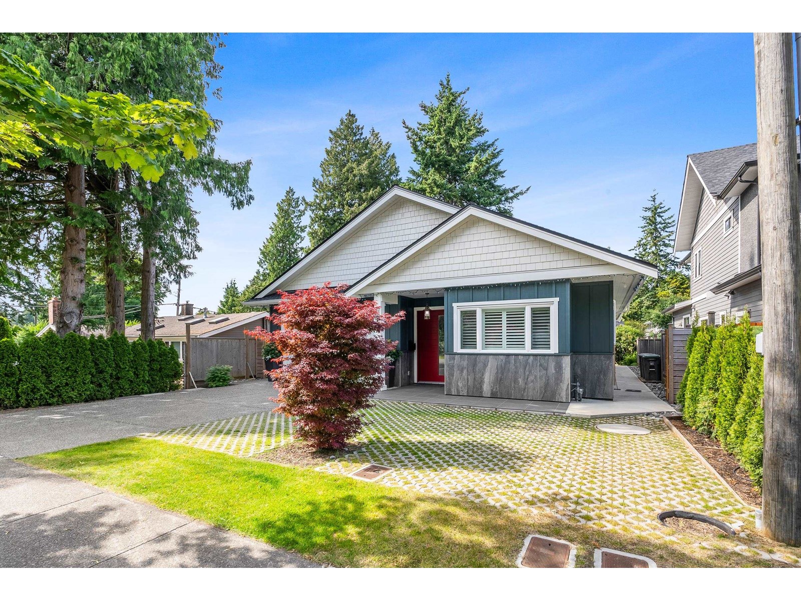 Property at 12621 25 AVENUE image 2